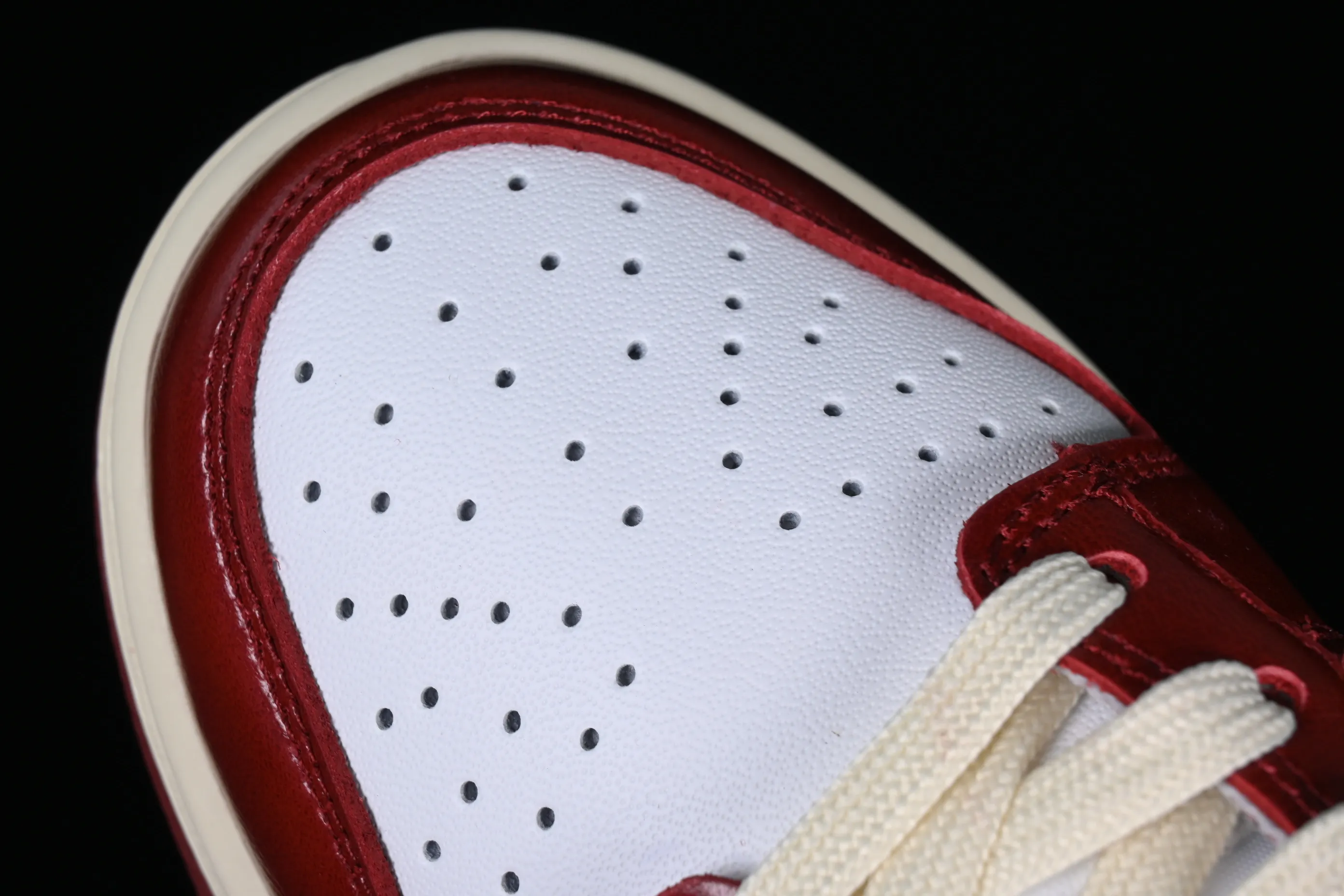 All Categories Nk SB Dunk Series Nk SB Dunk Low Low-top sneakers Cost-effective version Nk Dunk Low Prm "Team Red" Retro white and red SB low-top sports and leisure sneakers FJ4555-100
